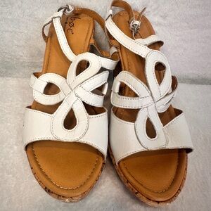 B.O.C. Born Wynda Wedge Cork Heel Strappy Buckle Sandals Leather White Size 10